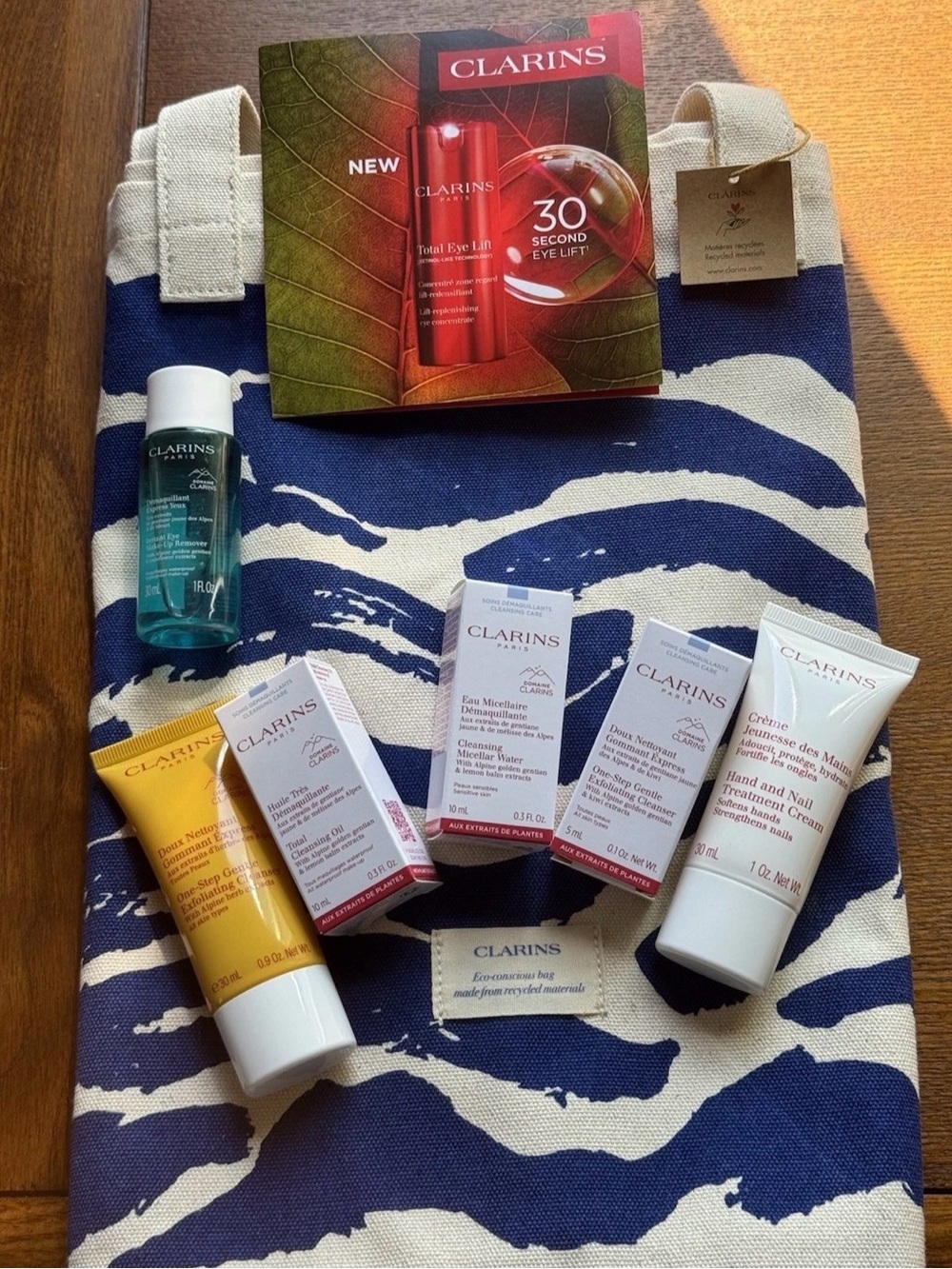 Clarins XL Tote Bag With Travel Size/Samples -7 Pieces